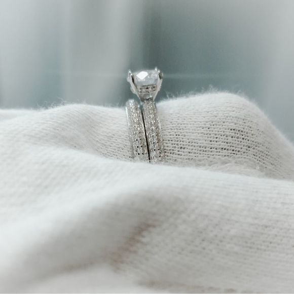 Diamond Engagement Ring 2 Piece Set​​​​ - Picture 6 of 6